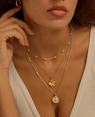 Shell Necklace for Women Gold Layered Conch Seashell Starfish Pendant Necklace Boho Summer Beach Vacation Jewelry for Women2