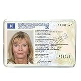 ✅ KARTENSCHUTZHÜLLE - Mit unserer umweltfreundlichen Produktion unterstützen Sie den Umweltschutz und tragen dazu bei, die Natur zu erhalten. Kompakt und handlich, passt unser Etui perfekt in jede Tasche oder Geldbörse und bietet Ihnen eine praktische Lösung für den sicheren Transport Ihrer Karten.