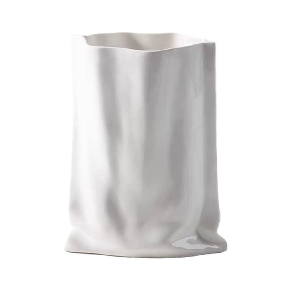 Vase en forme de sac céramique plissée blanc tons Morandi pour décoration bureau moderne