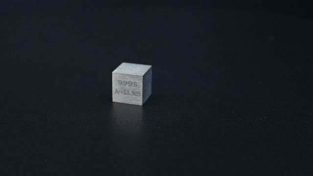 Image of 0.39 inch Yttrium Metal Element Cube 10MM Density Cubes 99.95% High Purity, Periodic Table of Elements Collection for Element Collections Hobbies, Pure Yttrium Cube(Y 0.39 Inch)