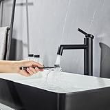 Avec 2 modes d'eau, conception anti-éclaboussures : Notre robinet de lavabo dispose de deux modes d'eau. En tournant la buse, on passe du mode mousse au mode pulvérisation, de sorte qu'il s'adapte idéalement à différents besoins de lavage. La conception anti-éclaboussures réduit efficacement l'éclaboussement d'eau sur le sol ou le mur, maintient votre salle de bain propre et économise simultanément jusqu'à 30 % d'eau.