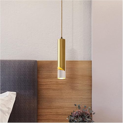 Lustre LED moderne doré pour sublimer un salon sombre ou un grand mur
