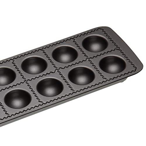 Foto von KitchenCraft World of Flavours Italienischer, Ravioli Tablett und Nudelholz, Antihaftbeschichtetes 12-Loch Ravioli Tablett für 5cm Ravioli mit Mini Nudelholz, 1 Set