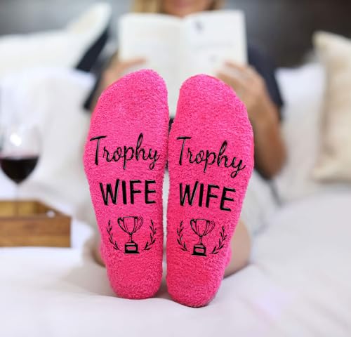 Image of VICRAZY Father Day Gifts for Husband, Dad, Grandpa, Men - First Mother's Day for Pregnancy Mom, Wife - Funny Bigfoot gifts