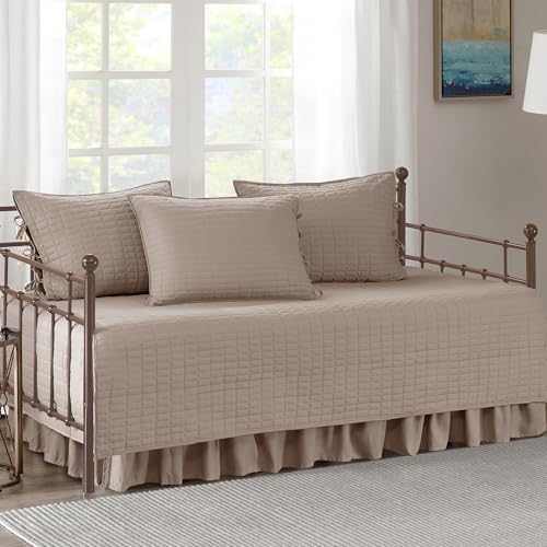 Comfort Spaces Kienna Quilted Daybed Set