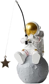 Astronaut Sculpture Resin Astronaut Figurine Spaceman Desktop Collectible Ornament for Bedroom Livingroom Home Cafe Restaurant Decor - Golden