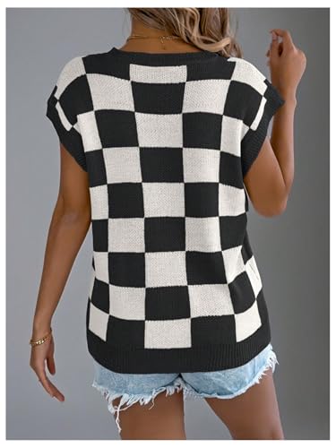WDIRARA Women's Plaid Checkered Sweater Vest Crew Neck Sleeveless Knit Tops2