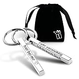 🎁 HOCHWERTIGE QUALITÄT: Wir von ITemstore24 haben den Fokus auf einen Schlüsselanhänger mit Beschriftung gelegt, welcher hochwertig verarbeitet wurde. Der Schlüsselanhänger mit der Liebesbotschaft besteht aus rostfreiem und langlebigem Edelstahl. Er überzeugt durch seine minimalistisch Größe, seiner maximalen Belastbarkeit und einer spiegelnden Ober äche, die den Anhänger noch edler wirken lässt.