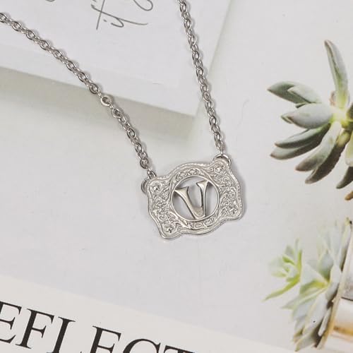 Belt Buckle Necklace Western Style Initial Letter Pendant Necklace, Decorative Belt Buckle Frame Design