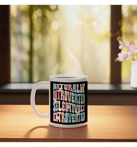 Taza de cerámica Naturally Introverted Selectively Extroverted Blanca miniatura 3