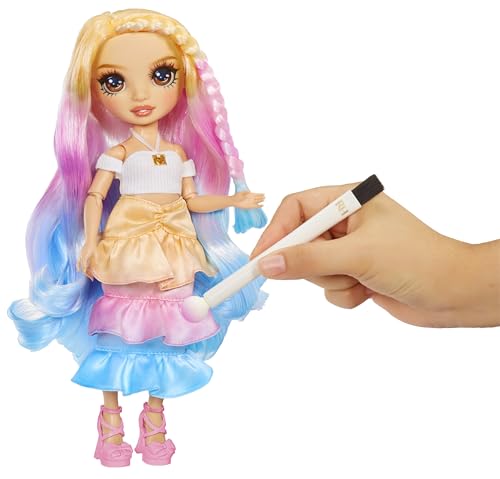 Muñeca Rainbow High Watercolor & Create Fashion DIY miniatura 4