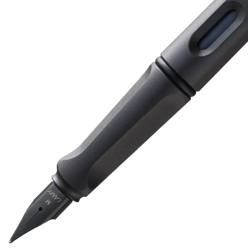 Amazon | Lamy Safari 万年筆 ミディアムペン先 + ブラックインク
