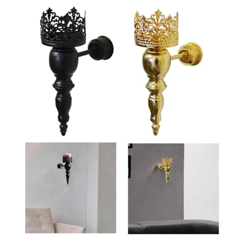Bougeoirs muraux dorés pour illuminer un salon sombre