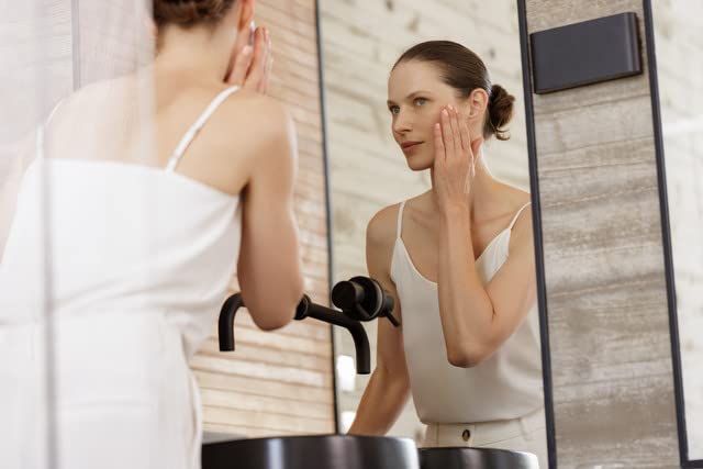 Miniatura 6 de AHAVA Apple of Sodom Suero Suero Suavizante Avanzado, 1.0 fl oz