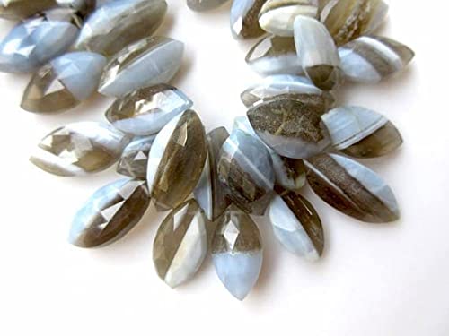 Opale bicolore bleu gris authentique pour éviter les fausses pierres en DIY
