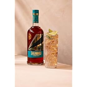 Takamaka Extra Noir Rum Gift Pack with Socks | 43% | 70cl | Dark Rum from the Seychelles | Perfect Neat or in Cocktails – Takamaka