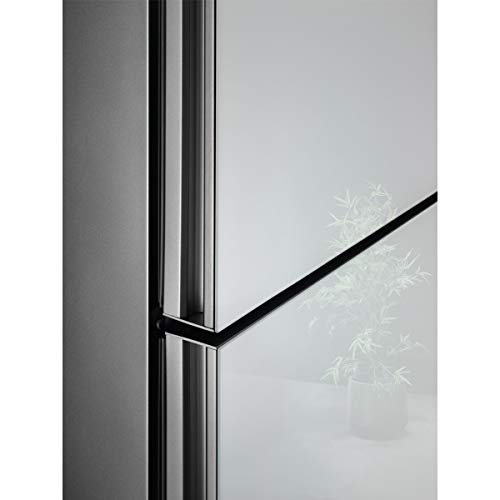 AEG-RCB736E4ML-Frigorifico-Combi-con-puerta-de-cristal-Libre-Instalacion-201-m-NoFrost-Tecnologia-Twintech-MultiFlow-Display-LED-Cajon-ExtraChill-Luces-LED-Blanco AEG-RCB736E4ML-Frigorifico-Combi-con-puerta-de-cristal-Libre-Instalacion-201-m-NoFrost-Tecnologia-Twintech-MultiFlow-Display-LED-Cajon-ExtraChill-Luces-LED-Blanco