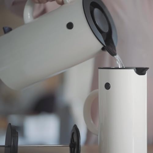 Stelton Wasserkocher EM77 - Elektrischer Kocher, Wasserkessel, Teekanne - Schnell kochend, niedriger Energieverbrauch, entnehmbarer Kalkfilter, Sicherheitsschalter - 1,5 Liter, Weiß, EU-Stecker