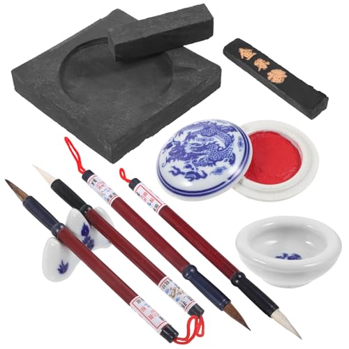 Pinceaux de calligraphie chinoise et pierre à encre pour des ateliers créatifs en famille