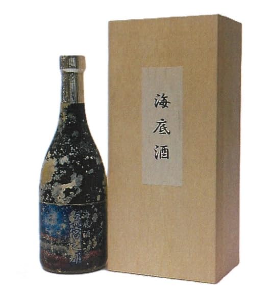 Amazon.co.jp: 泡盛 海底酒 5年古酒 43度 720ml /(有)山川酒造 : 食品