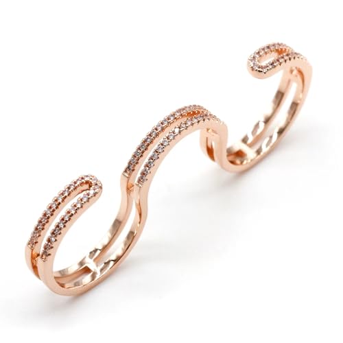 Bague pour femme tendance trois doigts pour sublimer vos soirées