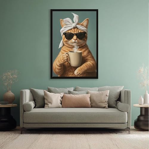 Poster chat orange buvant du café idéal pour égayer un mur vide
