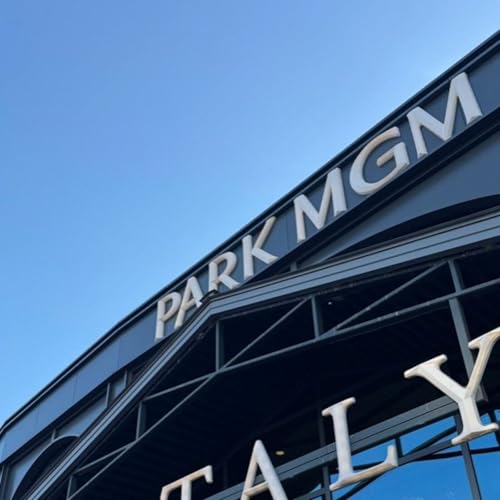 Eataly Vegas Overpriced food hall or gem? Sophia Cruise Explores at Park MGM