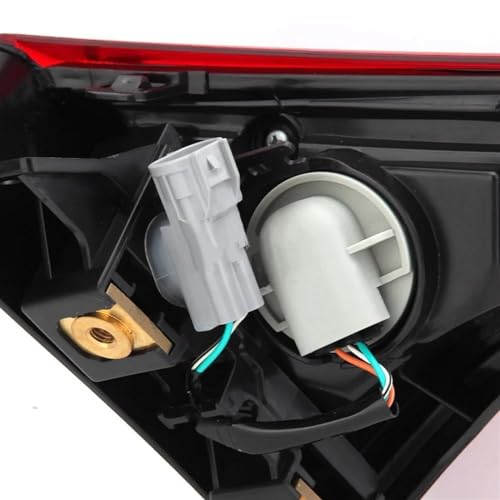 Luz trasera interior Mitsubishi Eclipse Cross soluciona ITV 6
