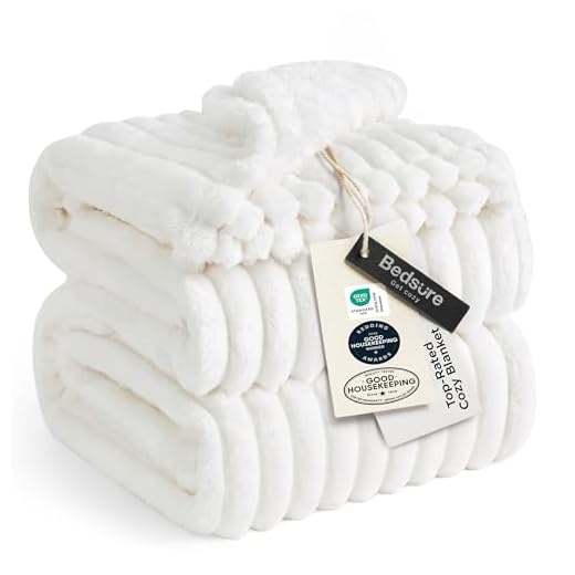 Bedsure Cozy Large Fleece Blanket