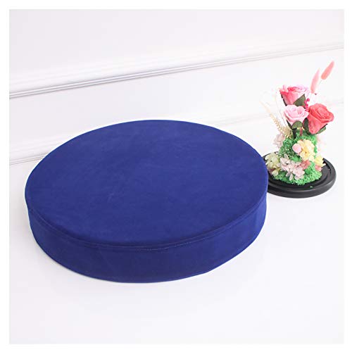 Coussin de sol multicolore ideal pour aménager un coin lecture sur la terrasse