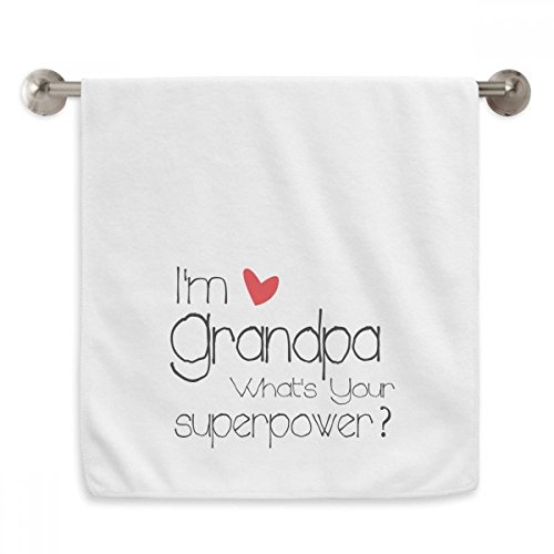 Serviette Grand-père Superpower pour la routine de rasage du matin