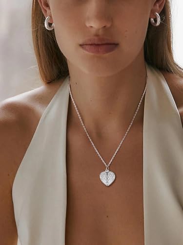 FindChic Locket Necklace for Women, Silver/Black/Rose Gold/Gold Plated Personalized Memorial Gifts, Custom Photo Jewelry for Loved Ones, Birthday Valentine's Day Keepsake, Versatile Styles Available2