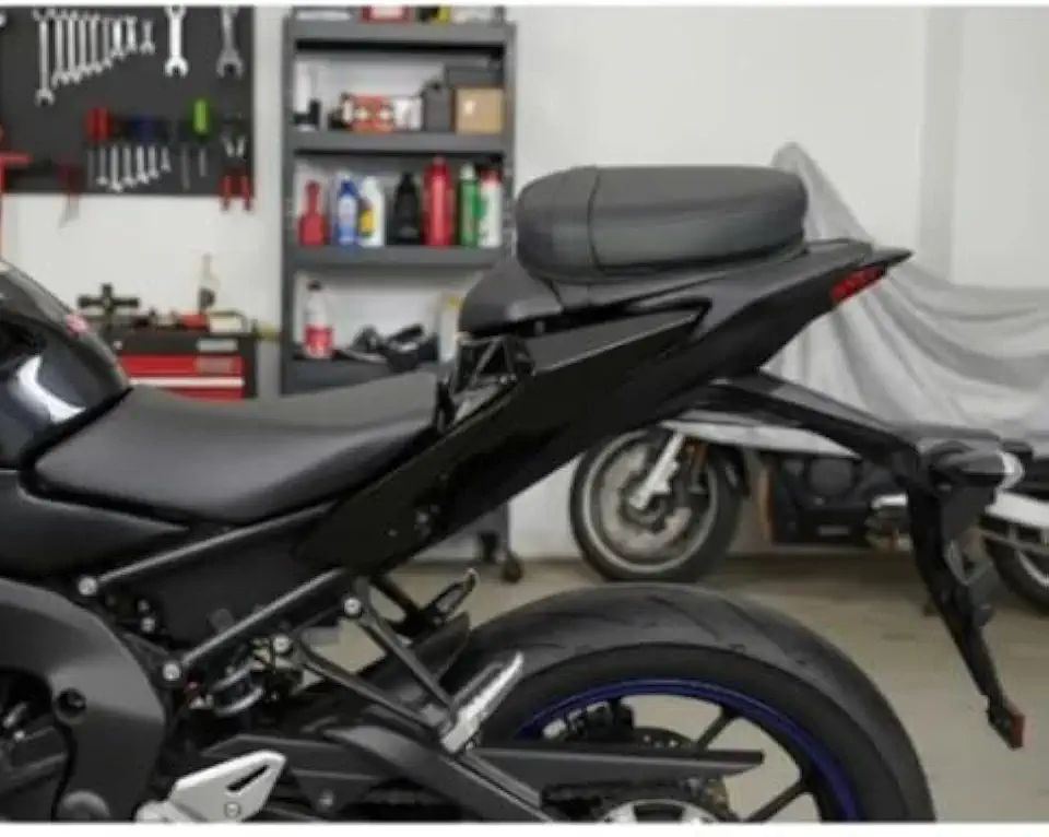 Almofada Banco Garupa Moto Conforto Premium Impermeável Antiderrapante Universal – Mais Estabilidade, Conforto Imediato e Viagens Sem Dor | Baslu
