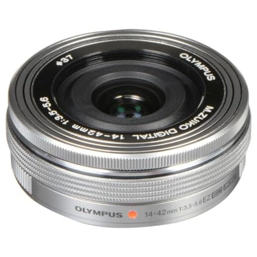 OM SYSTEM Olympus 14-42mm EZ Silver Lens