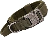 Ten en cuenta el tamaño, el collar no es elástico, por favor, no deje más de sólo 2 dedos de espacio entre el collar y el cuello del perro, antes de hacer el pedido, asegúrese de que el collar se ajusta bien a su perro.