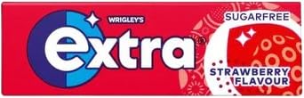 Xtra Sugarfree Chewing Gum, Refreshing Strawberry Flavour, Freshens Breath, With Xylitol, Helps with Oral Hygiene for Healthy Teeth and Gums 30 x 10 Packs