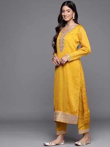 Image of Libas Printed Chiffon Straight Kurta With Trouser and Dupatta