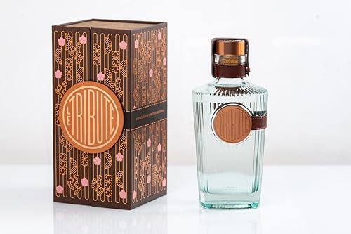 LE TRIBUTE - Countryside Luxury Gin 70 cl, Dry Gin Edición Limitada, Ginebra con Cardamomo, Lavanda, Flor de Malva y Salvia, Color Brillante Cristalino, 43% Volumen de Alcohol