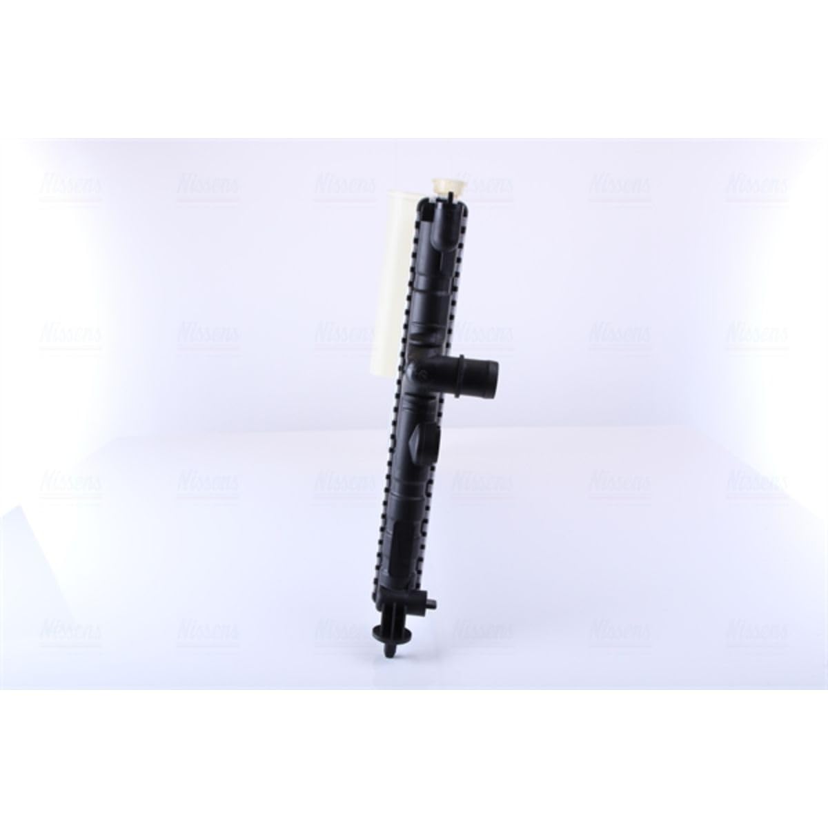 NISSENS Radiateur, refroidissement du moteur 61399A