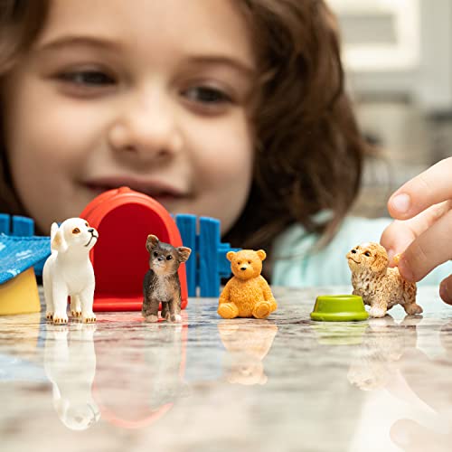SCHLEICH 42480 Welpenstube, für Kinder ab 3+ Jahren, Farm World - Spielset