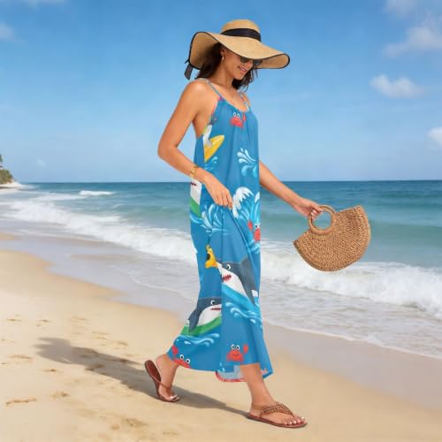 Vestido de tiburones con tirantes finos ideal para lucir un look fresco de playa en verano 2