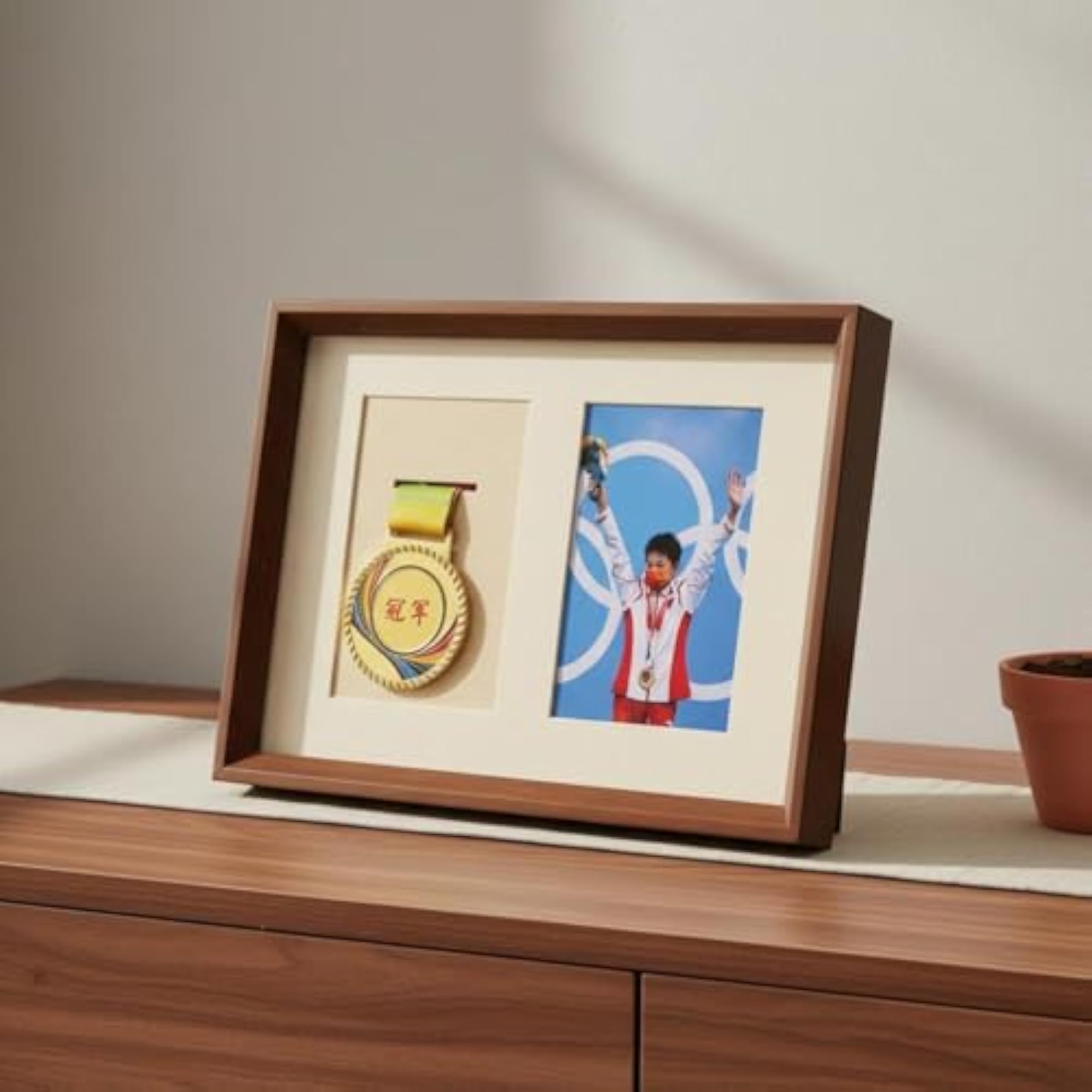 Solid Wood Medal Holder Display Case, 7 Inch