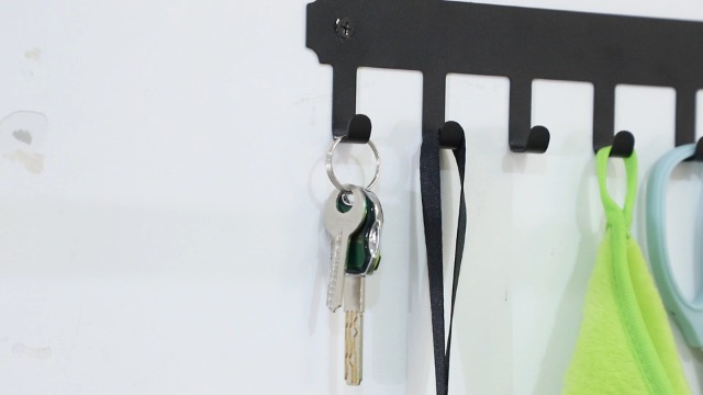 Amazon.com: Dntorx Key Holder for Wall, Key Hooks with 8