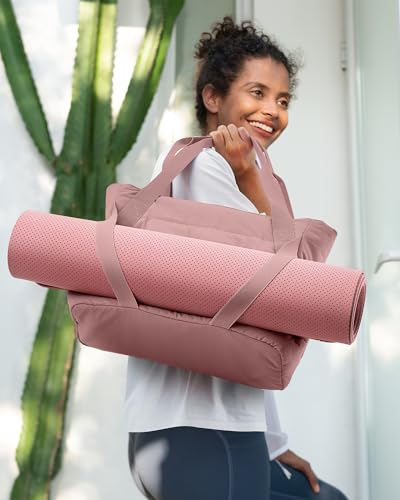 Image of BAGSMART Tote Bag for Women with Zipper and Yoga Mat Straps Quilted Gym Tote for Travel, Work, Sport