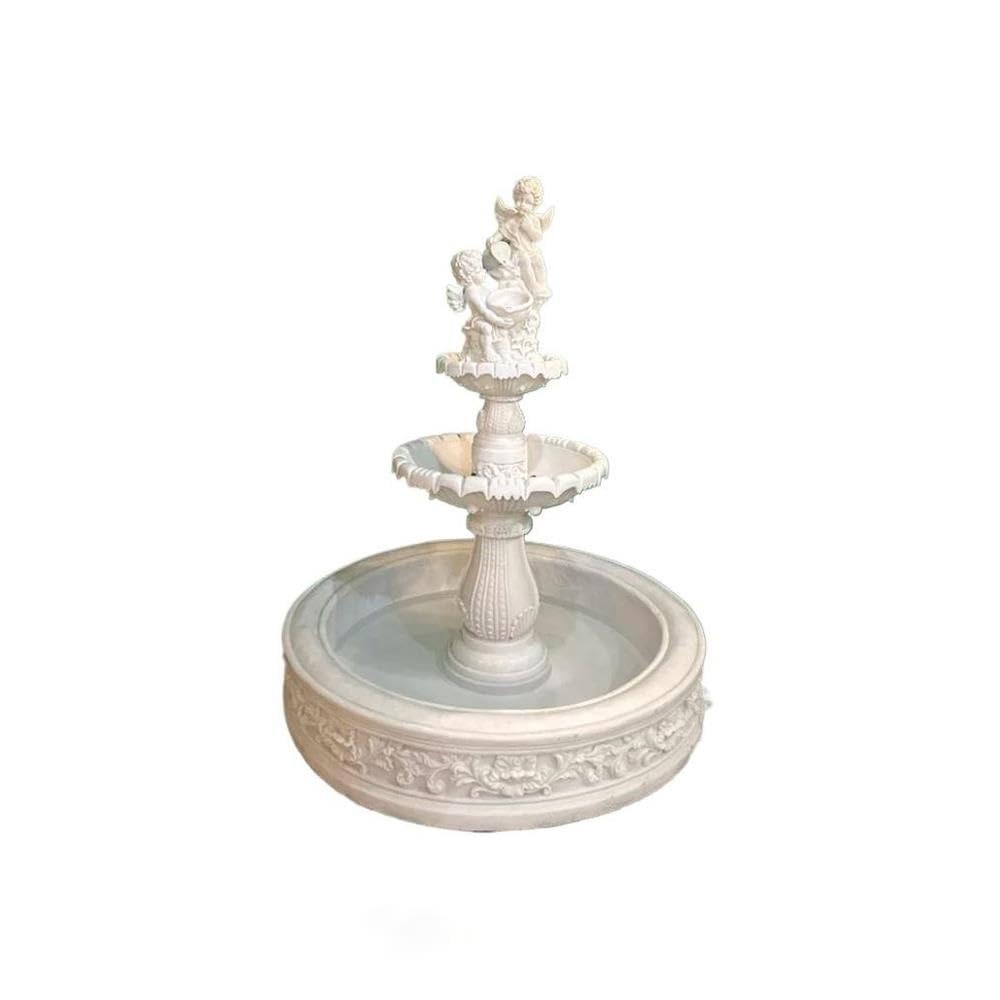 Tavolo altare Decorazione del cortile con fontana che scorre