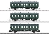 2 Wagen DR B 541 und ein Wagen DR Btr-541 (ehemalige Cd-21b/33) für Reisende mit Traglasten