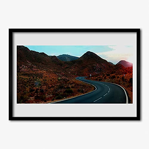 Photo affiche avec cadre pour habiller un mur vide de salon avec un paysage de route