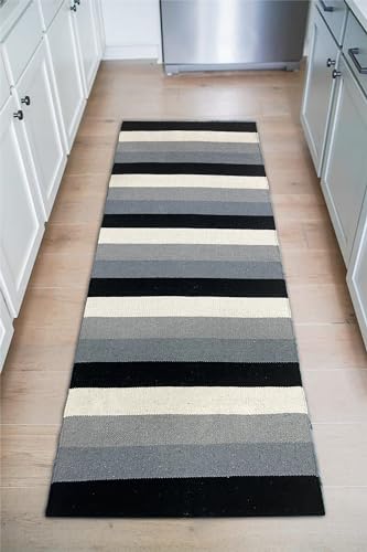 Image of 2x5 ft Cotton Rug Runner - Washable & Lightweight Carpet for Entryways, Bedrooms & Outdoor Corners