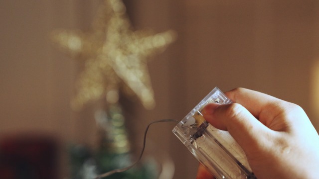 Joiedomi 8 inch Christmas Gold Glitter Star Tree Toppers Metal Lighted with 20 LED Lights for Xmas Decorations, Holiday Party Indoor Decor