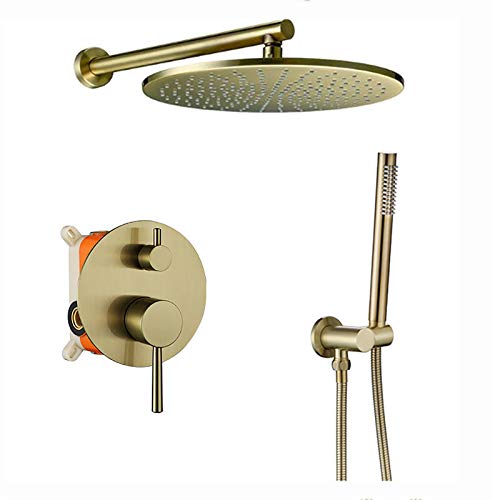 Ensemble douche or brossé pour une salle de bain moderne style spa